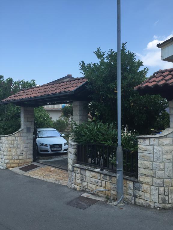 Apartments Papalinna By Moro Малинска Экстерьер фото
